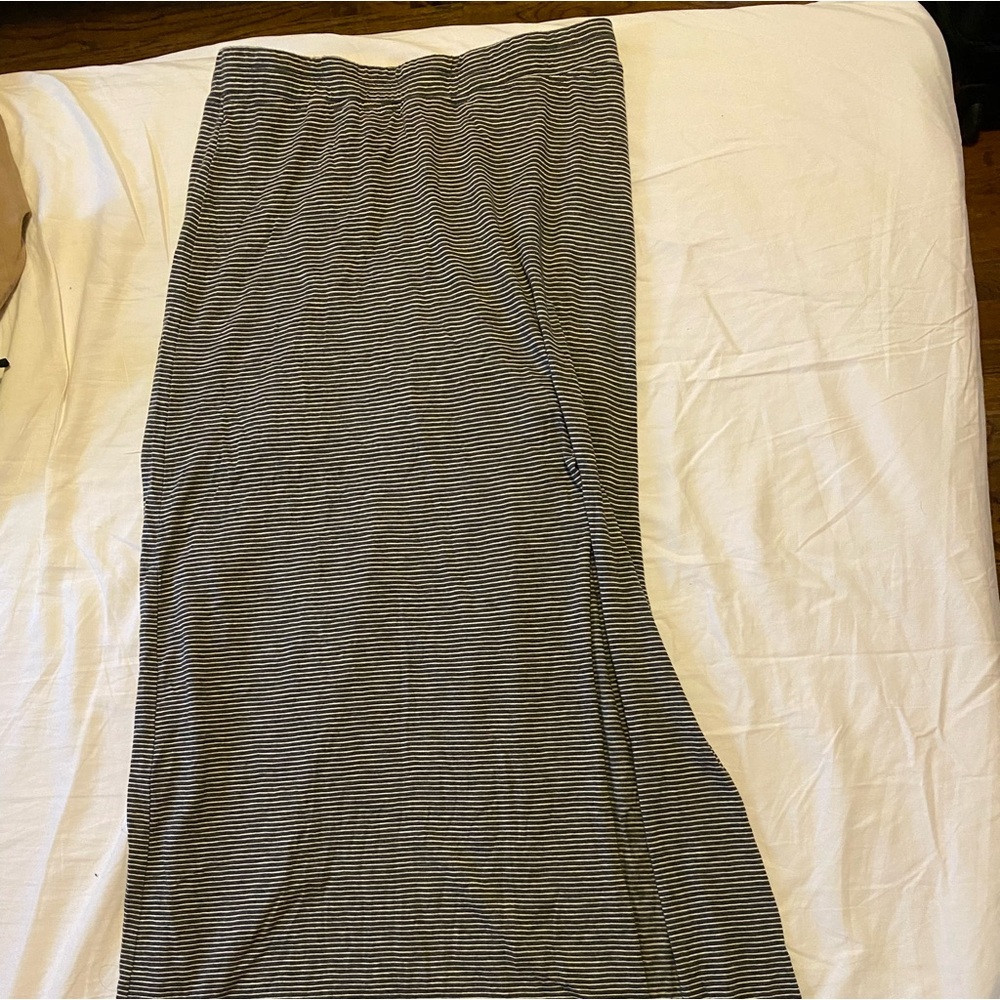Comfy maxi skirt
